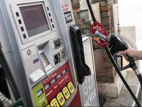 U.S. Gas Prices Hit a New High $5 a Gallon