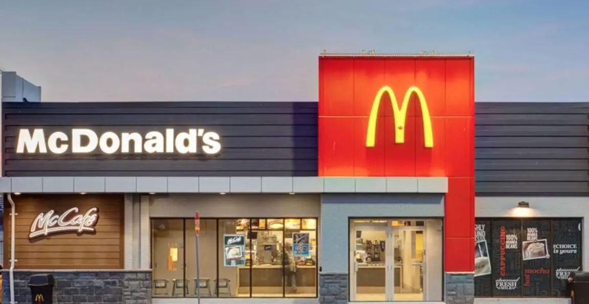 As it speeds up the launching of new restaurants, McDonald's has announced intentions to reorganise the company and reduce the number of employees
